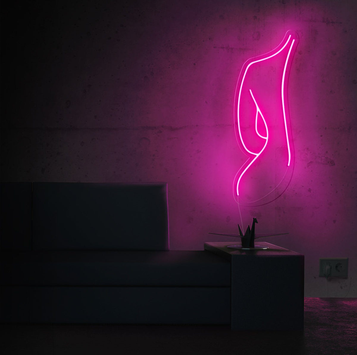 Elitist_NeonSignage_FemaleBody